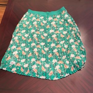 Old Navy Pleated Midi Green Floral Skirt